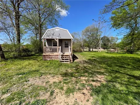 406 S Jonesboro, Russellville, AR 72801