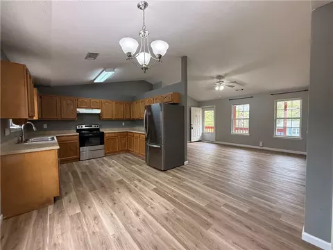 424 E Womack Ave, Harrison, AR 72601 photo 9