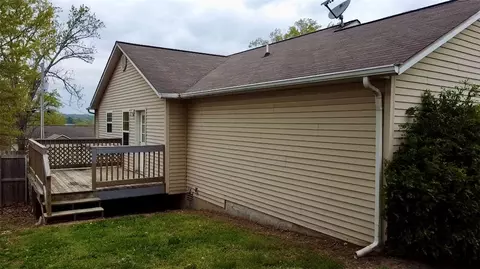 424 E Womack Ave, Harrison, AR 72601 photo 3