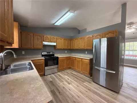 424 E Womack Ave, Harrison, AR 72601 photo 8