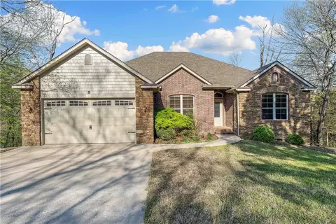 8 Arden Ln, Bella Vista, AR 72714