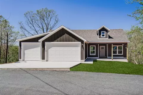 4 Clackmannan Ln, Bella Vista, AR 72715