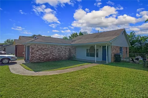 702 E 23rd St, Russellville, AR 72802
