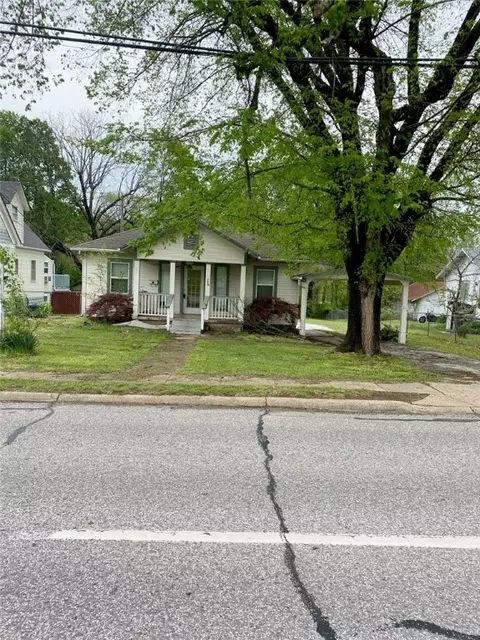 709 S Pine St, Harrison, AR 72601 photo 1
