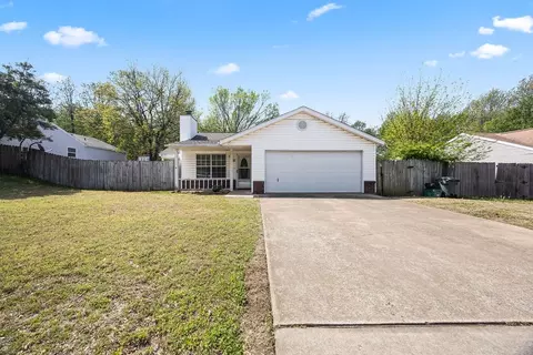 511 Evergreen Ln, Fayetteville, AR 72703