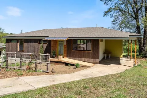 1800 W Arrowhead St, Fayetteville, AR 72701