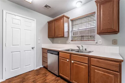 551 Walker St, Centerton, AR 72719 photo 7