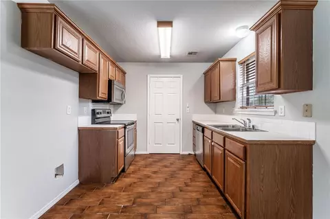 551 Walker St, Centerton, AR 72719 photo 5