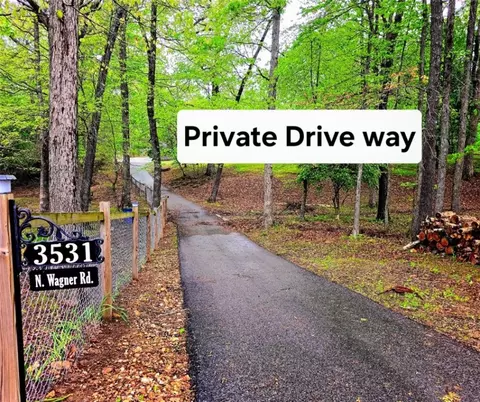 3531 Wagner Rd, Fayetteville, AR 72704