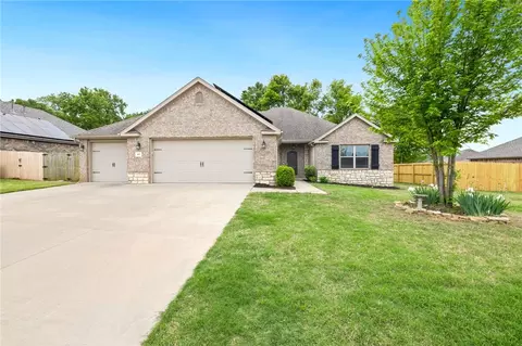 809 Sedgwick Dr, Prairie Grove, AR 72753
