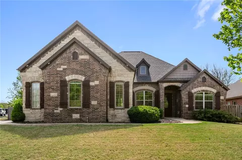1031 Hunters Pointe, Bentonville, AR 72713