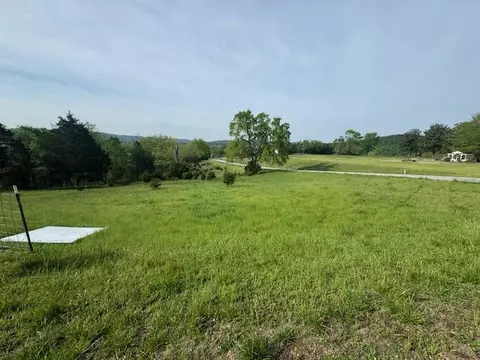lakeside & shields drive, Holiday Island, AR 72631