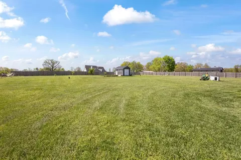 Exterior - 13715 Noah Rd, Gravette, AR 72736 photo 8 of 17