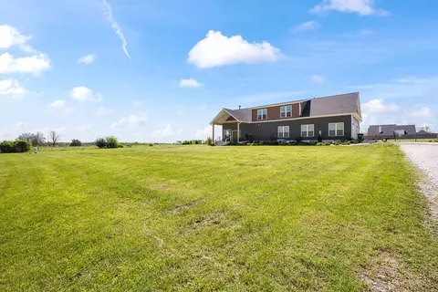 Exterior - 13715 Noah Rd, Gravette, AR 72736 photo 16 of 17
