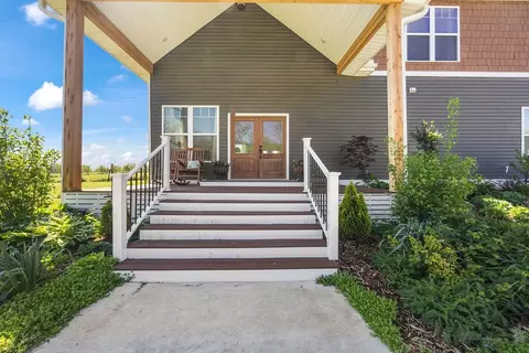 Exterior - 13715 Noah Rd, Gravette, AR 72736 photo 4 of 17