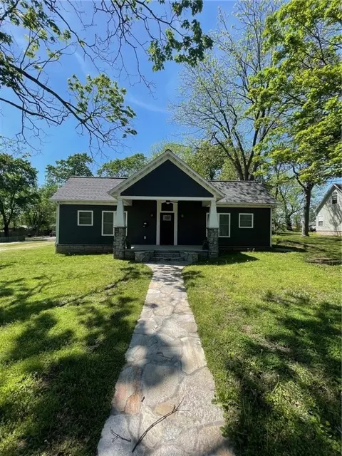 410 Springfield St, Berryville, AR 72616