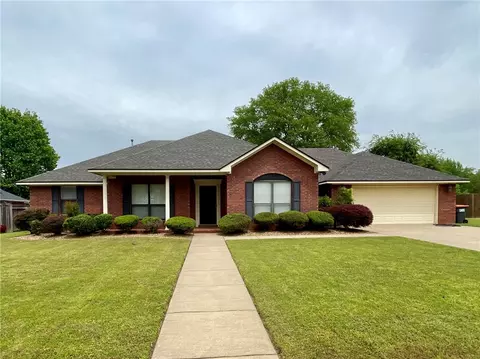 1206 Whippoorwill Ln, Russellville, AR 72801