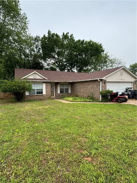6367 Abilene Dr, Fayetteville, AR 72704