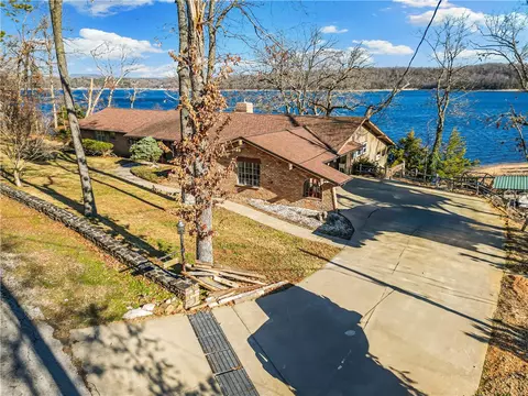 64 Riviera Dr, Rogers, AR 72756