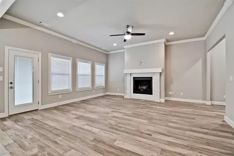 1491 Overcup Oak Ln, Bentonville, AR 72713