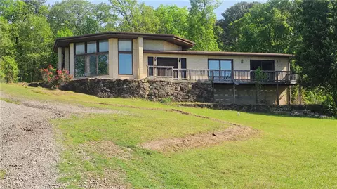 1942 Dwight Mission Rd, Russellville, AR 72802