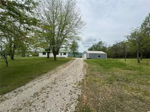 Exterior - 375 Nc 8362, Jasper, AR 72641 photo 7 of 20