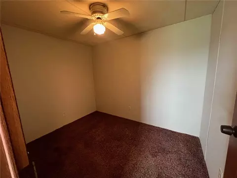 Bedroom - 375 Nc 8362, Jasper, AR 72641 photo 3 of 5