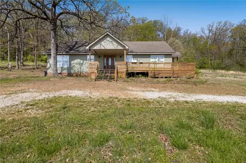 17464 Lake Sequoyah Rd, Fayetteville, AR 72701