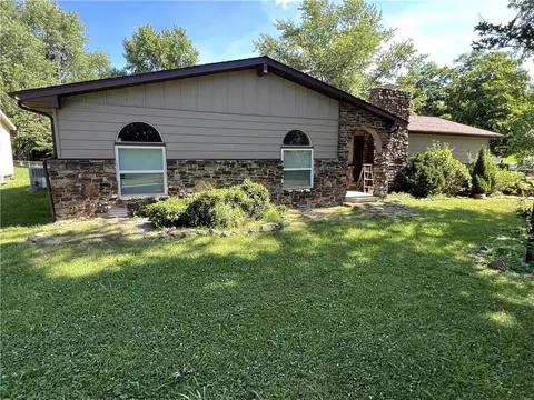 903 Hester Dr, Harrison, AR 72601 photo 2