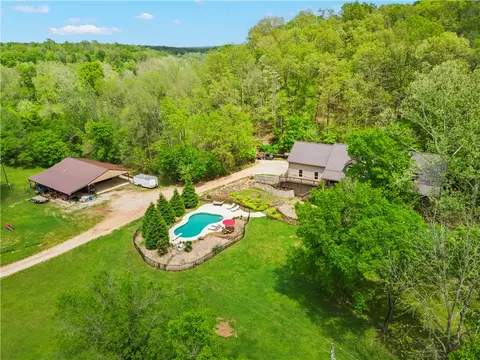 13248 N Old Wire Rd, Rogers, AR 72756