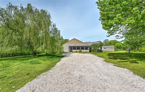 16567 Holcombe School Rd, West Fork, AR 72774