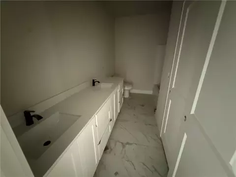 Bath - 9301 Digby Dr, Gentry, AR 72734 photo 3 of 3