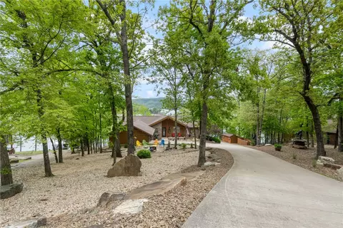 10663 Cedar Forest Dr, Garfield, AR 72732