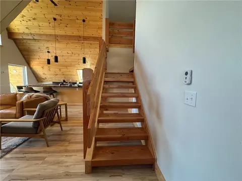 Entry Way - 794 Nc 3986, Jasper, AR 72641 photo 1 of 6