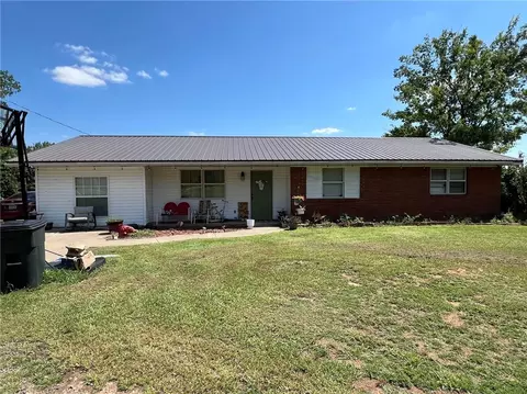 506 S Spring Ave, Plainview, AR 72857