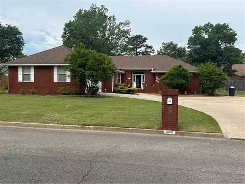 500 S Seattle, Russellville, AR 72801