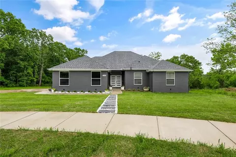 901 Red Cedar Pl, Rogers, AR 72756
