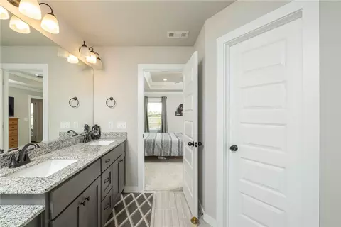 Entry Way - 718 Diamond Ave, Lowell, AR 72745 photo 2 of 2