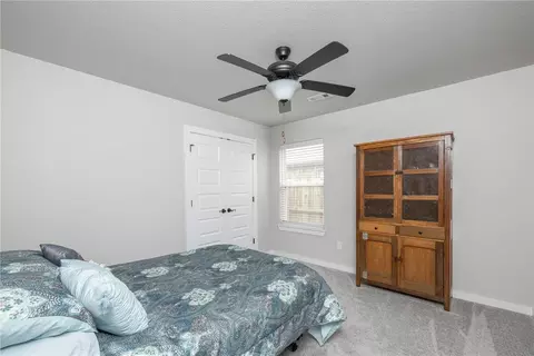 Bedroom - 718 Diamond Ave, Lowell, AR 72745 photo 4 of 5
