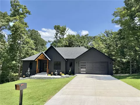 6 Oxenholme Ln, Bella Vista, AR 72714