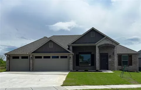 603 Pennington Ave, Prairie Grove, AR 72753