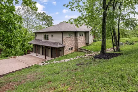 13610 Teton Ln, Rogers, AR 72756