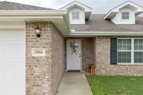 2006 Eagle Dr, Neosho, MO 64850 photo 2