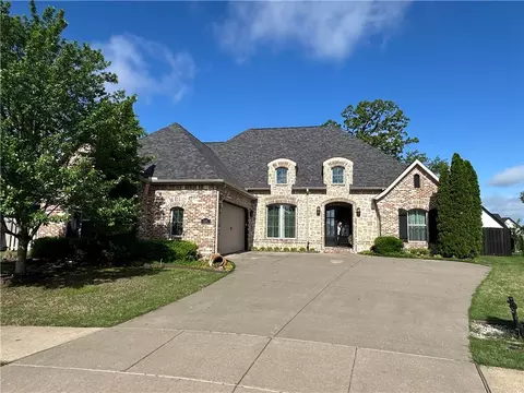 2527 S Horizon Blvd, Rogers, AR 72758