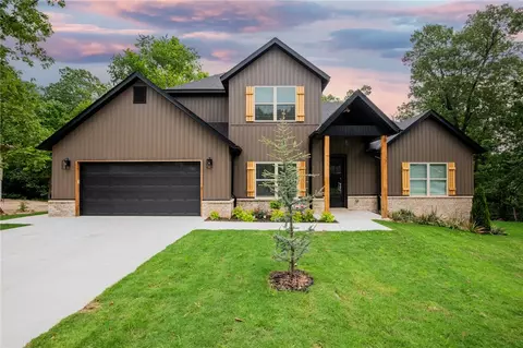 9 Lerwick Ln, Bella Vista, AR 72715