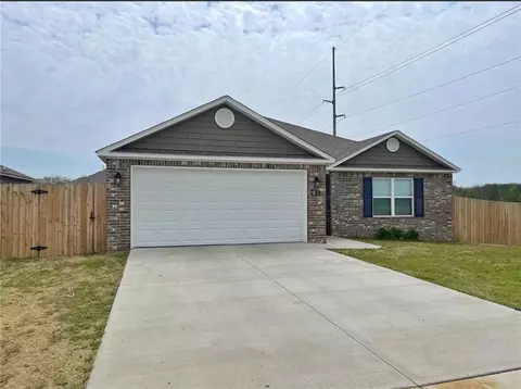 934 W Aiden Dr, Siloam Springs, AR 72761