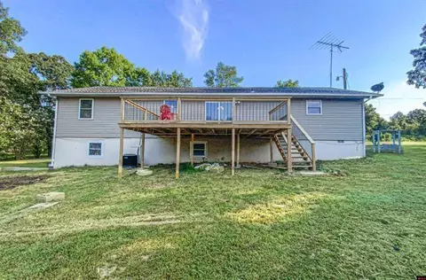10052 Highway 62, Yellville, AR 72687