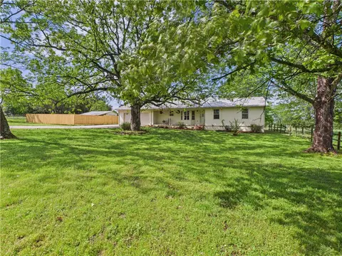 5100 Rail Rd, Harrison, AR 72601 photo 2