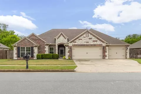 12555 Bethel Oaks Dr, Farmington, AR 72730