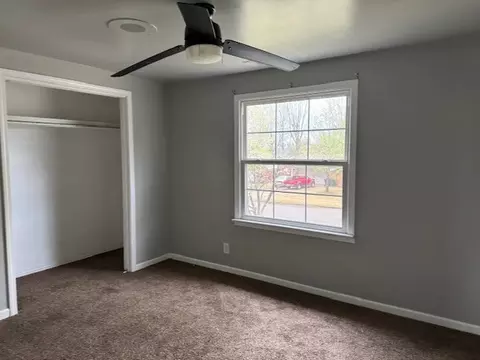 Bedroom - 6 Mimosa Dr, Harrison, AR 72601 photo 2 of 2